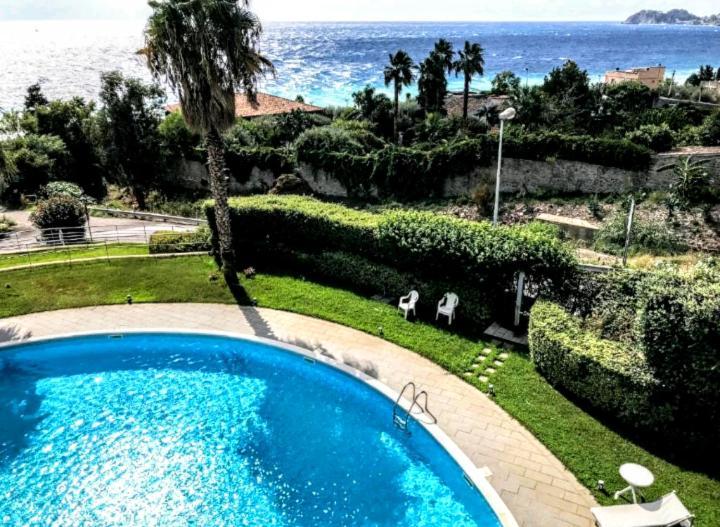 Lube Beach Home Letojanni Exterior foto